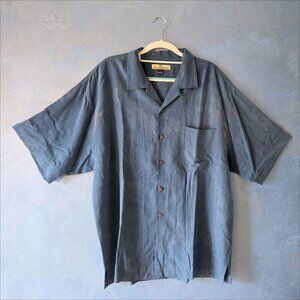 Tommy Bahama 100% silk camp shirt with short sleeves -  EUC